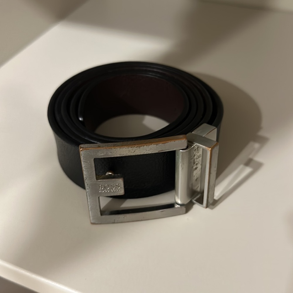Hugo boss mens leather belt black